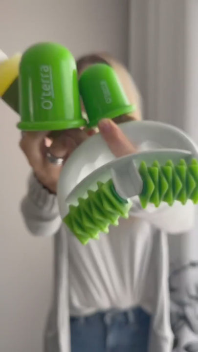#en Trio Anti-Cellulite routine video: roller, firming balm and body cups